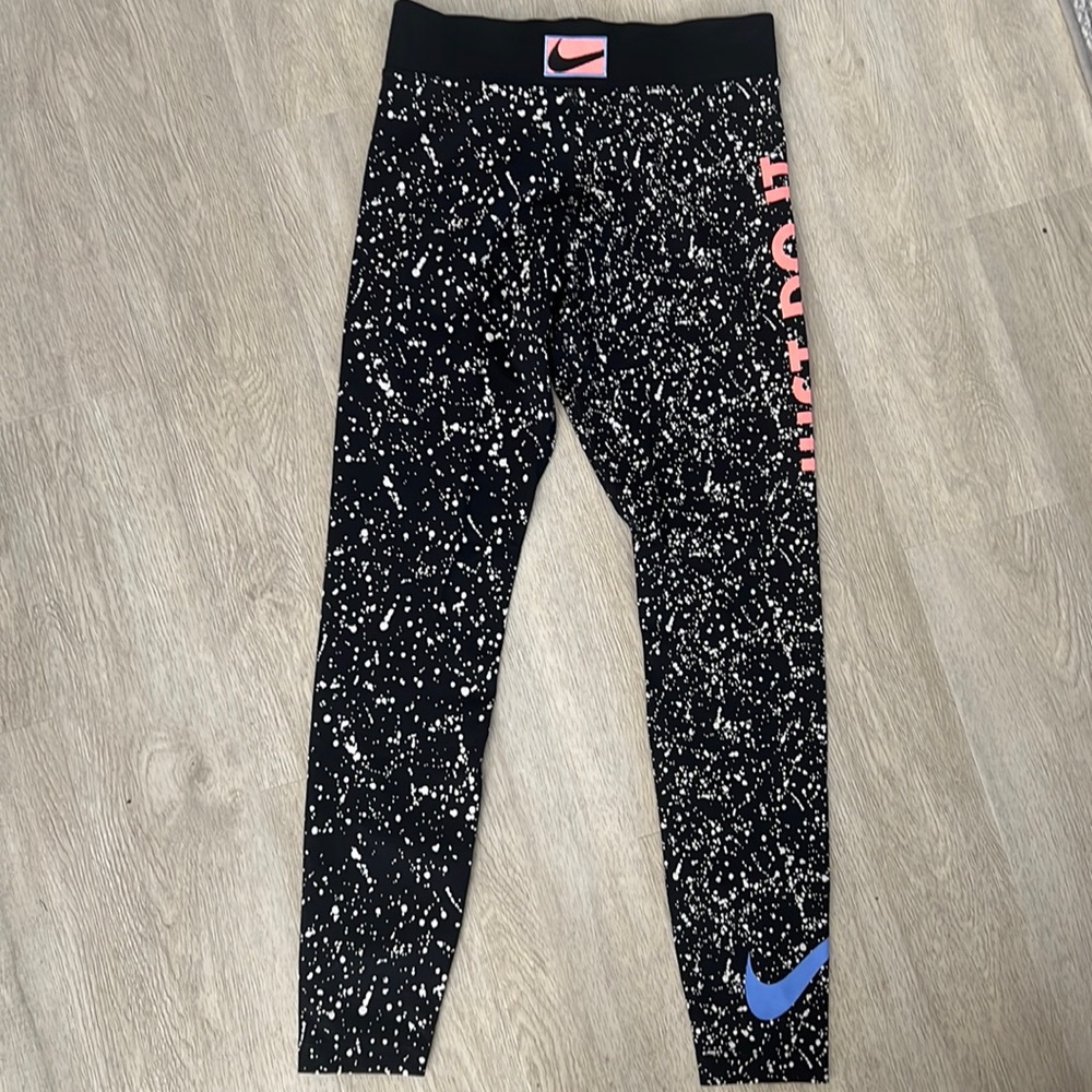 Nike limited edition leggings